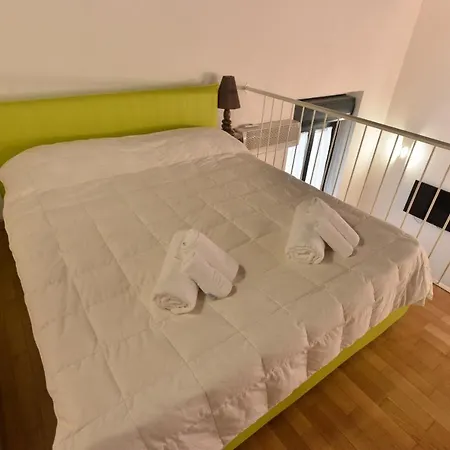 Izzhome Center Cozy * 칼리아리